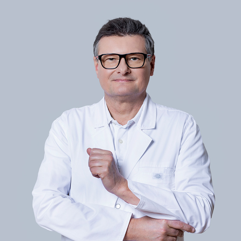 Dr Tomasz Stawowy